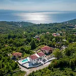 Vilă Luxury Carrera With Private Pool - Opatija Area Veprinac