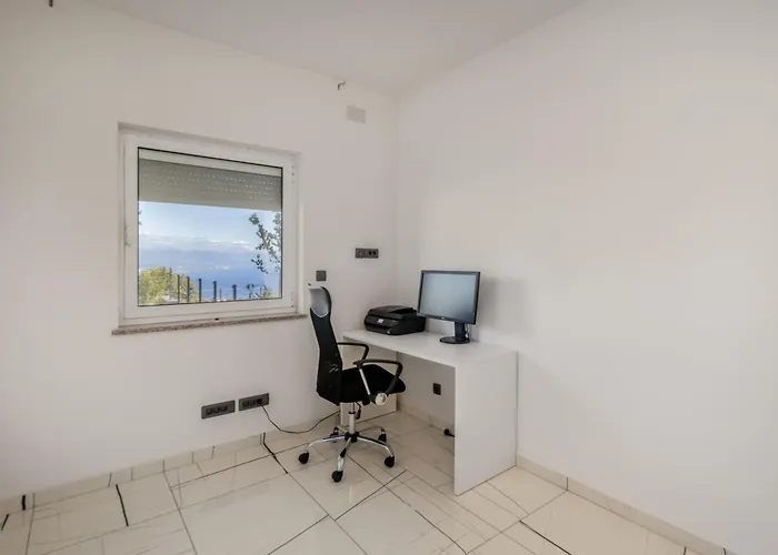 ヴィラ Luxury Villa Carrera With Private Pool - Opatija Area Veprinac