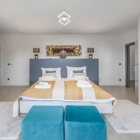 Luxury Carrera With Private Pool - Opatija Area Vilă Veprinac